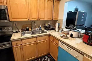 6070 W 18th Ave, Hialeah, FL 33012 - Photo 21