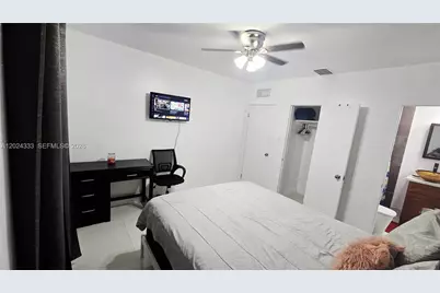 139 NW 14th Way, Dania Beach, FL 33004 - Photo 21