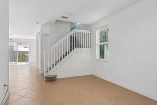 8121 NW 108th Pl, Doral, FL 33178 - Photo 3