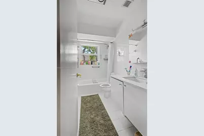 6815 Edgewater Dr #201, Coral Gables, FL 33133 - Photo 17