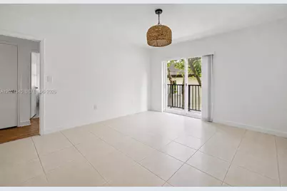 6815 Edgewater Dr #201, Coral Gables, FL 33133 - Photo 7