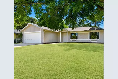 112 SE Vin Rose Cir, Palm Bay, FL 32909 - Photo 1