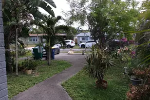 274 SW 9th St, Dania Beach, FL 33004 - Photo 25