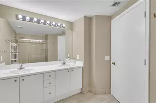 2475 Brickell Ave, Miami, FL 33129 - Photo 27