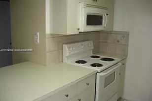 10744 N Kendall, Miami, FL 33176 - Photo 3