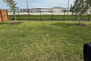 2584 SE 25th Ct, Homestead, FL 33035 - Photo 13