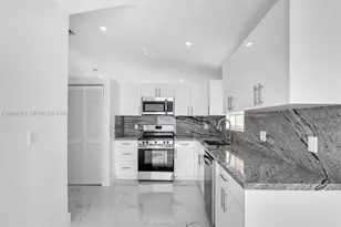 9703 NW 127th St, Hialeah Gardens, FL 33018 - Photo 9