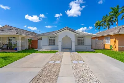 9703 NW 127th St, Hialeah Gardens, FL 33018 - Photo 1