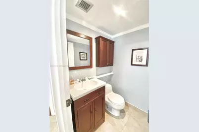 210 172nd St #226, Sunny Isles Beach, FL 33160 - Photo 9