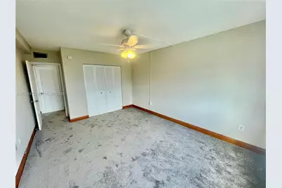 400 Kings Point Dr #829, Sunny Isles Beach, FL 33160 - Photo 15