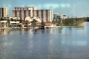 400 Kings Point Dr, Sunny Isles Beach, FL 33160 - Photo 23