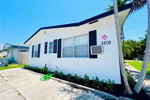 3210 Canal Dr, Pompano Beach, FL 33062 - Photo 15