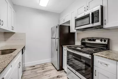 101 SW 132nd Way #315J, Pembroke Pines, FL 33027 - Photo 11