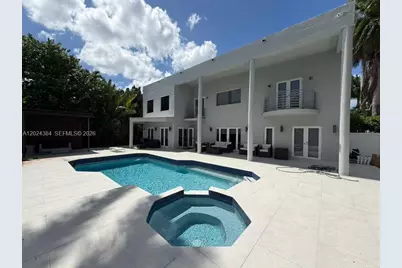 10462 NW 130th St #1, Hialeah Gardens, FL 33018 - Photo 1