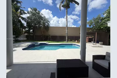 10462 NW 130th St #1, Hialeah Gardens, FL 33018 - Photo 9