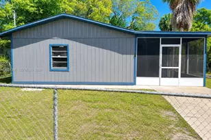 8301 N Klondyke St, Tampa, FL 33604 - Photo 1