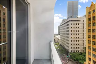 151 SE 1st St, Miami, FL 33131 - Photo 15