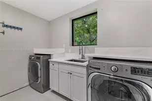 138 NW 106th St, Miami Shores, FL 33150 - Photo 17