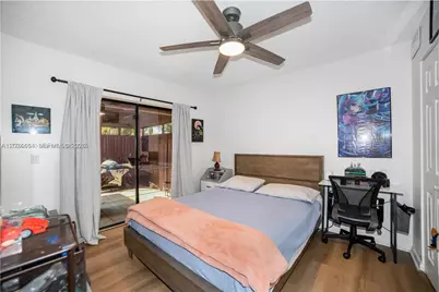 9135 SW 20th Pl, Davie, FL 33324 - Photo 11