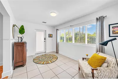 1337 SW 15 St #Front, Miami, FL 33145 - Photo 7