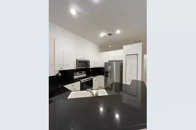 1467 Sunset Way #1467, Weston, FL 33327 - Photo 5