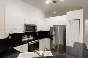 1467 Sunset Way, Weston, FL 33327 - Photo 5