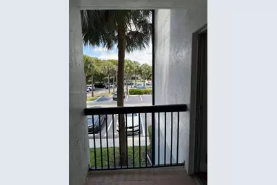 7610 Westwood Dr #122, Tamarac, FL 33321 - Photo 15