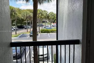 7610 Westwood Dr, Tamarac, FL 33321 - Photo 15