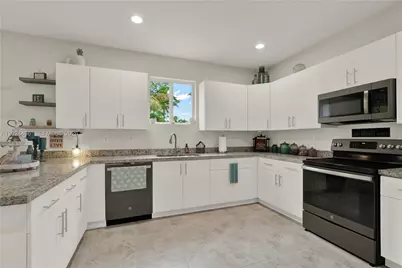 1730 NW 21st St, Homestead, FL 33030 - Photo 15