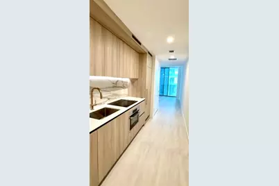77 SE 5th St #2305, Miami, FL 33131 - Photo 7
