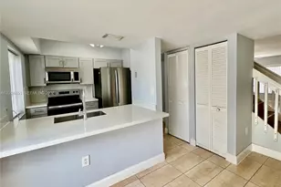 143 Riviera Cir, Weston, FL 33326 - Photo 5