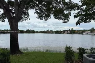 2856 Cambridge Ln, Cooper City, FL 33026 - Photo 1
