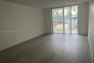 484 NW 165th St Rd, Miami, FL 33169 - Photo 23