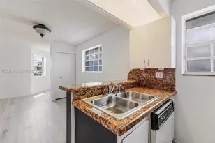 2608 SE 19th Ct, Homestead, FL 33035 - Photo 11