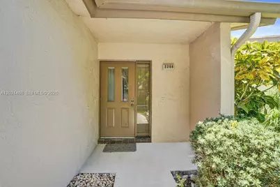 2266 Seagrape Cir, Coconut Creek, FL 33066 - Photo 29