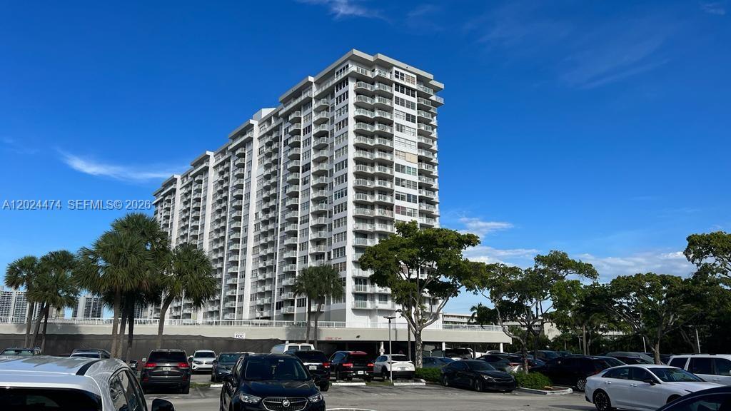 18061 Biscayne Blvd #1404 - 18061 Biscayne Blvd #1404, Aventura, FL 33160 Luxury Property | Jose Angel Pina