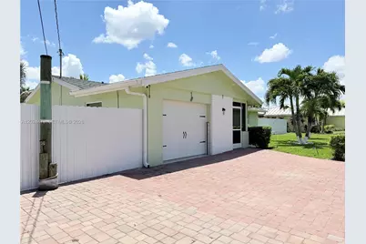 2212 Club House Rd, North Fort Myers, FL 33917 - Photo 9