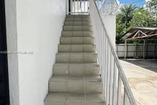 11870 SW 5th St, Miami, FL 33184 - Photo 3