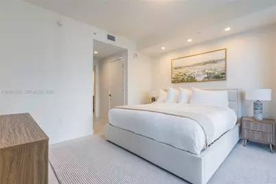 77 SE 5th Street #2602, Miami, FL 33131 - Photo 9