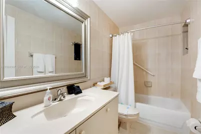 2225 NW 170th Ter, Miami Gardens, FL 33056 - Photo 17