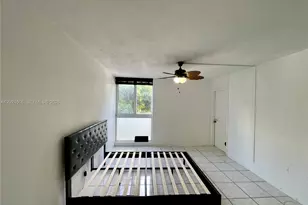 1670 Bay Rd, Miami Beach, FL 33139 - Photo 9
