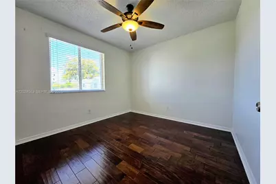 854 SW 8th Pl, Florida City, FL 33034 - Photo 13