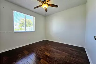 854 SW 8th Pl, Florida City, FL 33034 - Photo 13