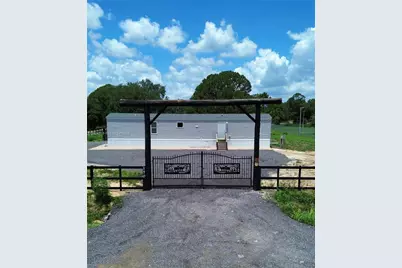 170 S Jinete St, Clewiston, FL 33440 - Photo 1