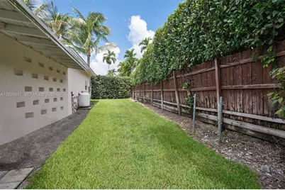 1255 NE 99th St, Miami Shores, FL 33138 - Photo 37