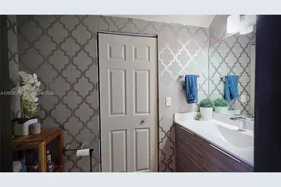 16017 NW 91st Ct, Miami Lakes, FL 33018 - Photo 27