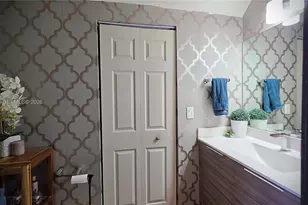 16017 NW 91st Ct, Miami Lakes, FL 33018 - Photo 27