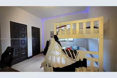 16017 NW 91st Ct, Miami Lakes, FL 33018 - Photo 23