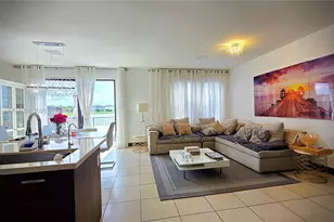 16017 NW 91st Ct, Miami Lakes, FL 33018 - Photo 7