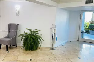 800 Parkview Dr, Hallandale Beach, FL 33009 - Photo 15
